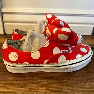 VANS x Disney Minnie's Bow Authentic Gore Skate Shoe Slip On Womens 7